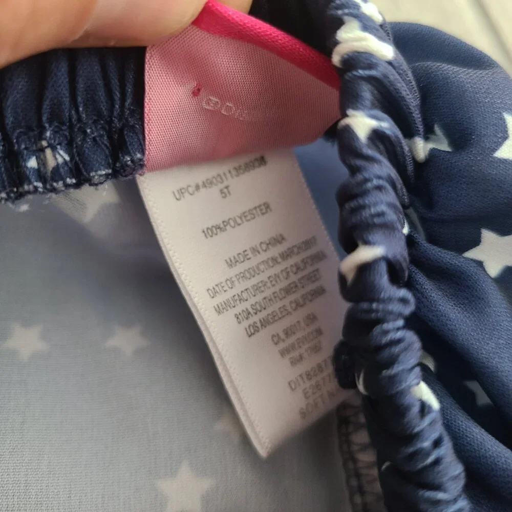 🏷 3/$15 or 5/$20 Disney toddler girls shorts navy blue w/white stars size 5T - Picture 7 of 7